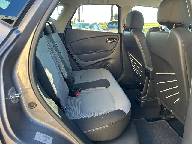 RENAULT CAPTUR ENERGY ZEN 1.5 DCI SPANISH LHD IN SPAIN 62000 MILES SUPERB 2016